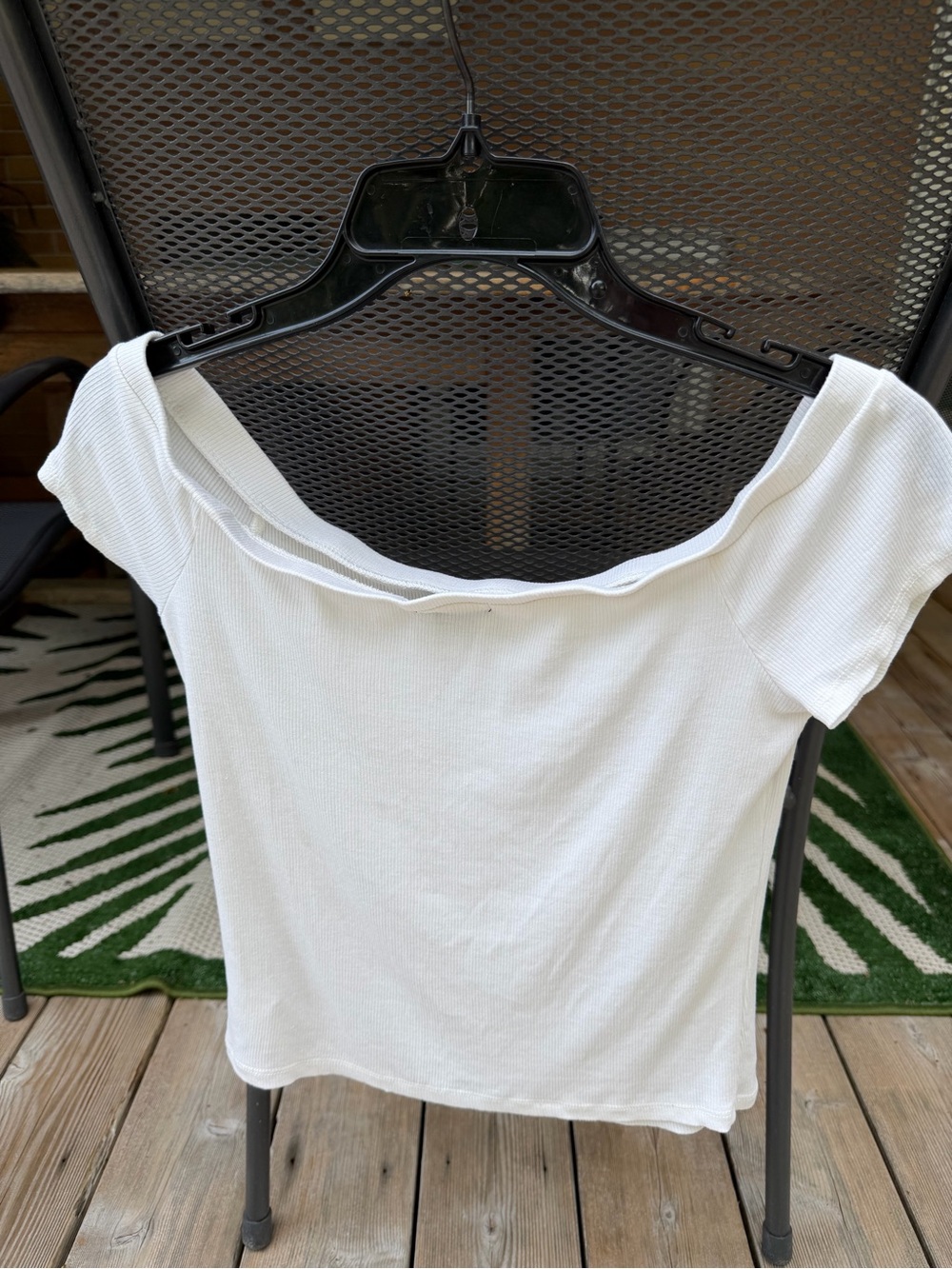 Women’s Off-Shoulder Ribbed White Top